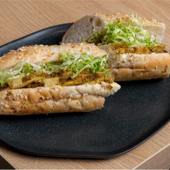 Menu grilled halloumi sandwich