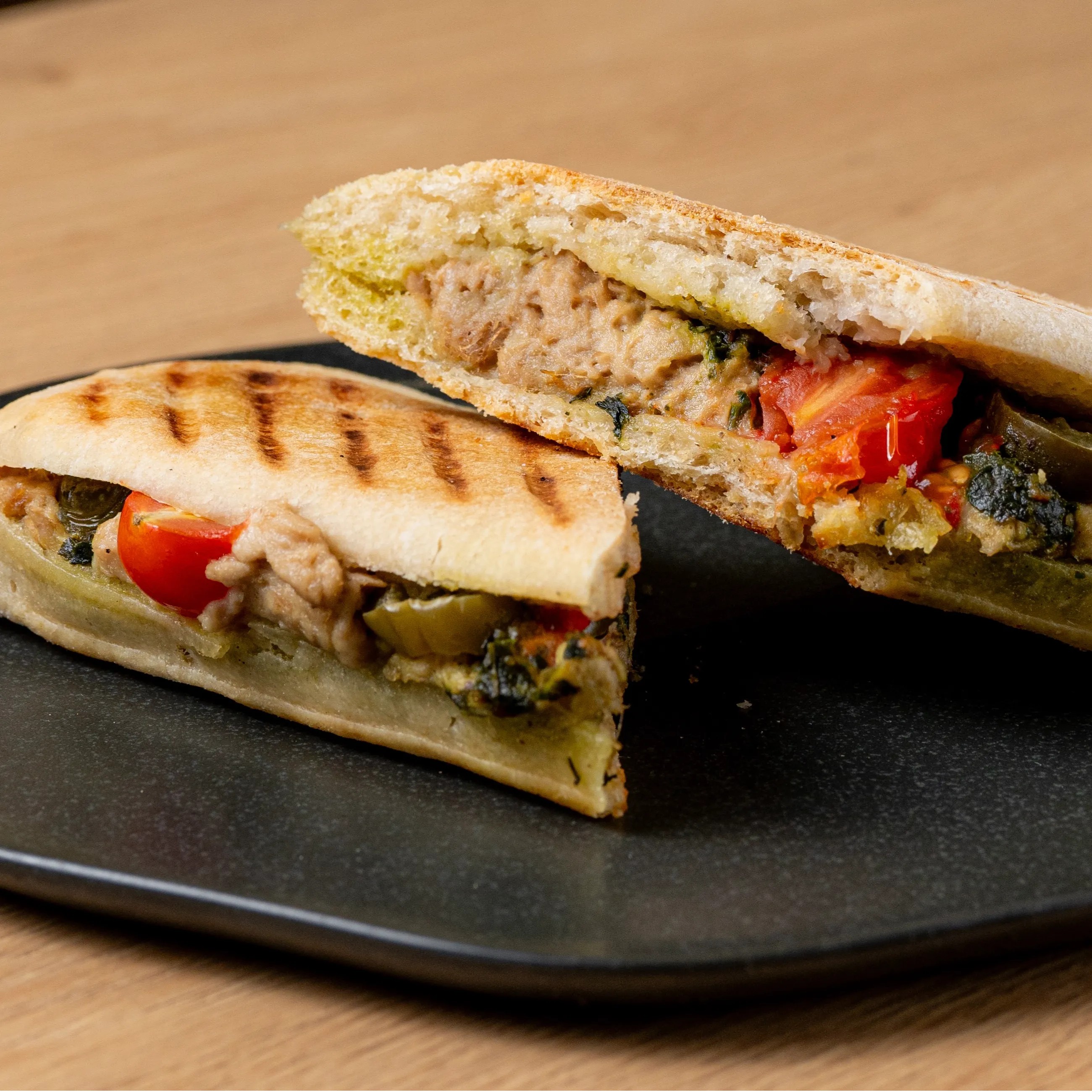 Menu spicy tuna sandwich